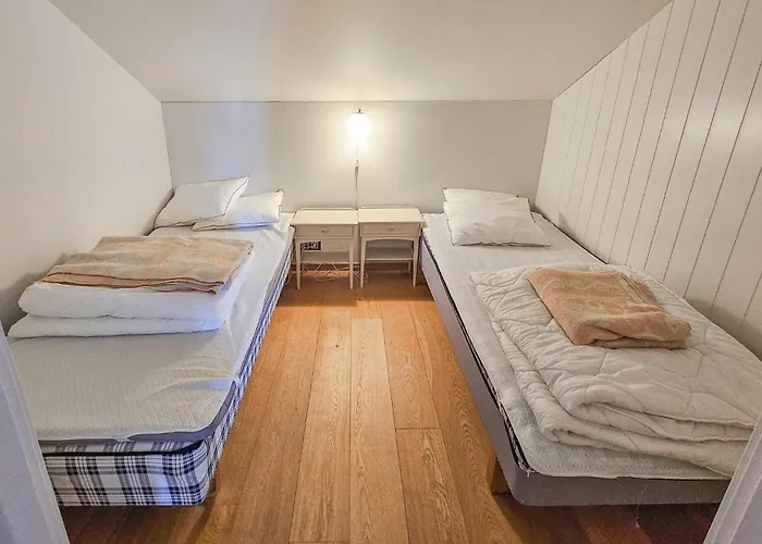 Apartamento 5 Bedroom Cozy In