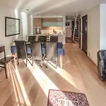 5 Bedroom Cozy In *